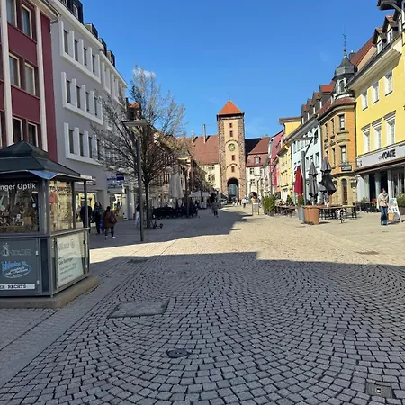 Cafe Raben Historische Mit Moderne Inneneinrichtung Direkt Am Muensterplatz Villingen-Schwenningen