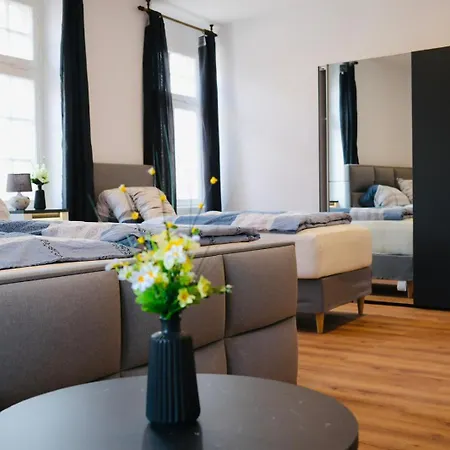 Kwatera prywatna Cafe Raben Historische Mit Moderne Inneneinrichtung Direkt Am Muensterplatz Villingen-Schwenningen