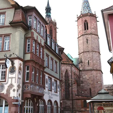 Cafe Raben Historische Mit Moderne Inneneinrichtung Direkt Am Muensterplatz Kwatera prywatna Villingen-Schwenningen